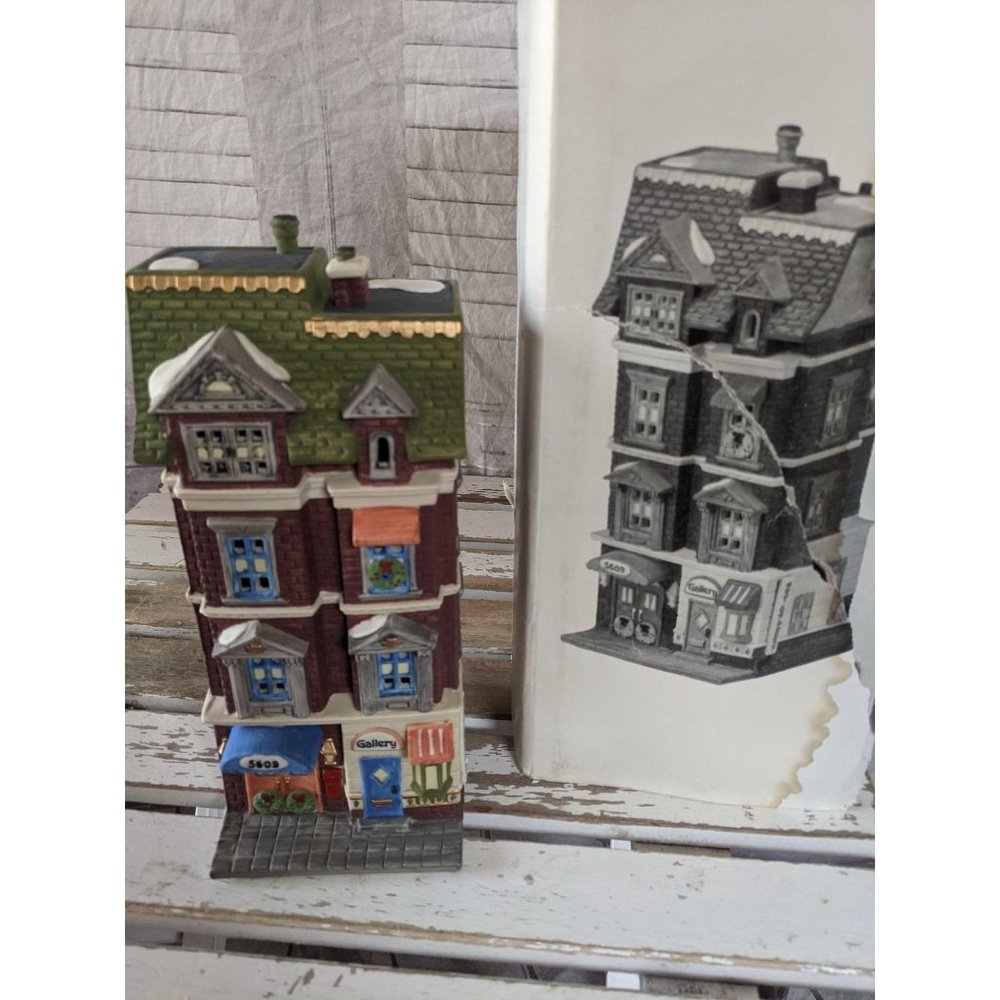 Dept 56 59781 5609 Park Ave townhouse Xmas City he